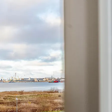 Brand-new Luxury With Sea View Apartamento Talin