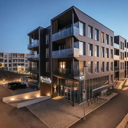 Brand-new Luxury With Sea View *
